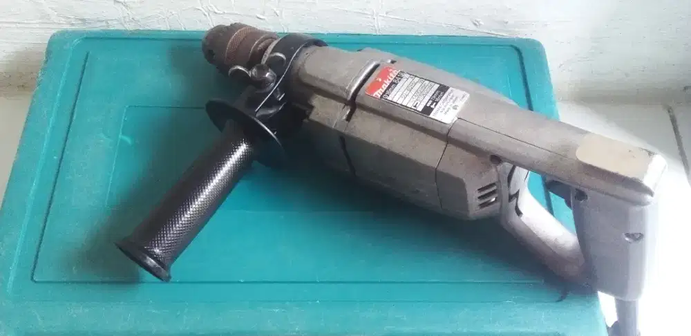 Bor Makita 8416