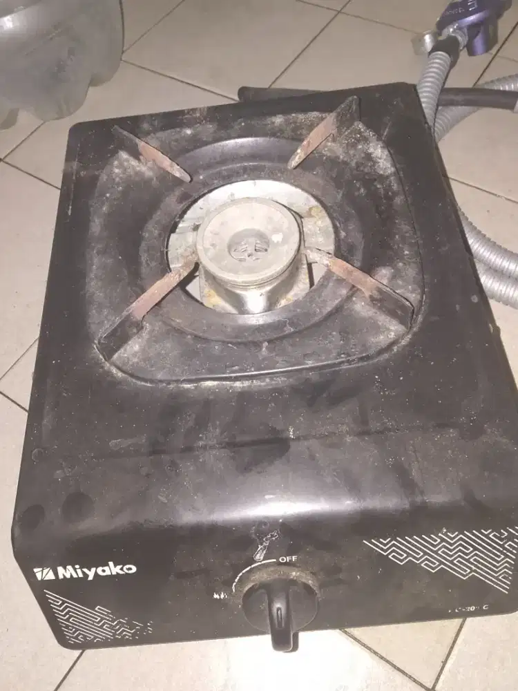 Kompor Gas Miyako dan selang regulator