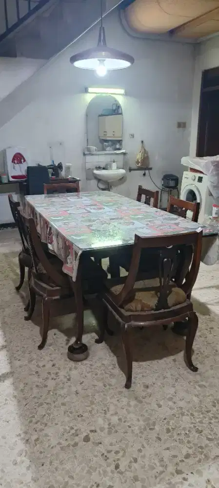 DIJUAL 1 SET MEJA MAKAN JATI ASLI