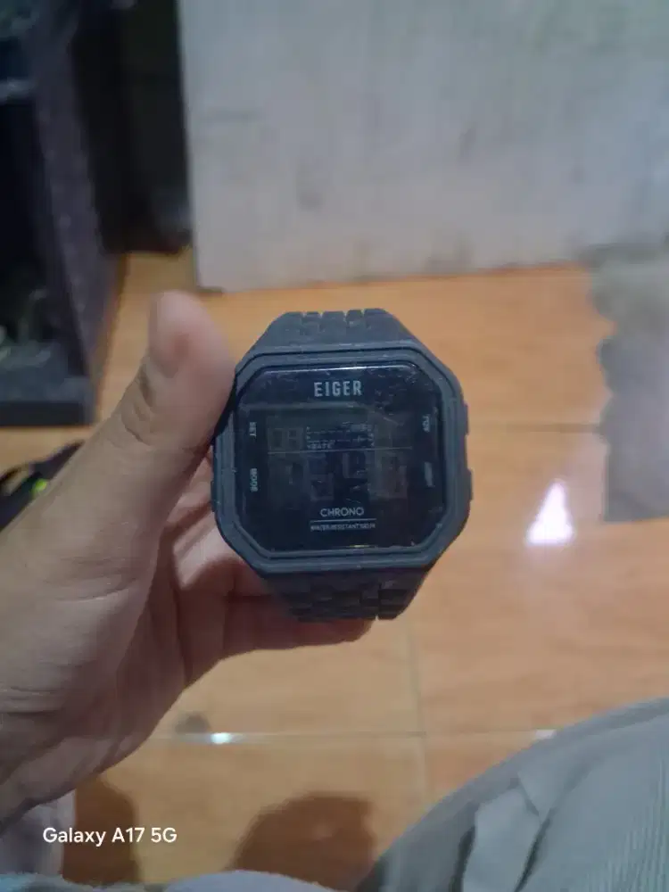 Eiger masih bagus lecet pemakaian