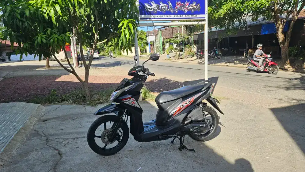 Di jual.honda beat tahun 2015 stnk hilang
