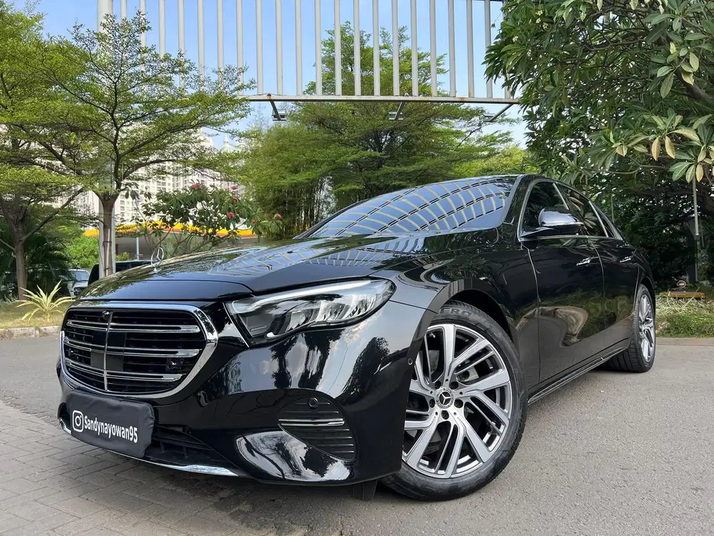 KM.2.000 FULL PPF MERCEDES BENZ E200 EXCLUSIVE E 200 NEW  2026/2025