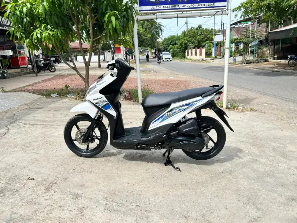 Di jual honda beat tahun 2014