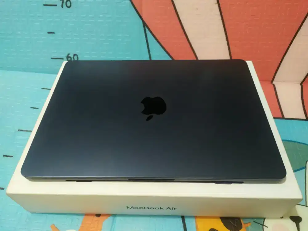 Jual macbook air m2 liquid retina 13in 2022
