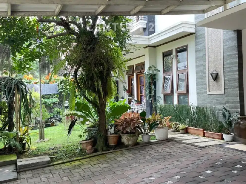 Rumah Strategis Di Jl Haruman Bandung Kota