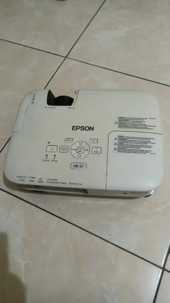 Proyektor EB - S7