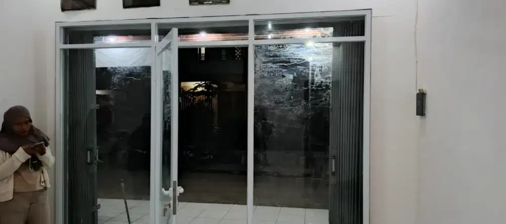 Pintu Kaca Aluminium Cikupa Pasar Kemis Rajeg Kutabumi