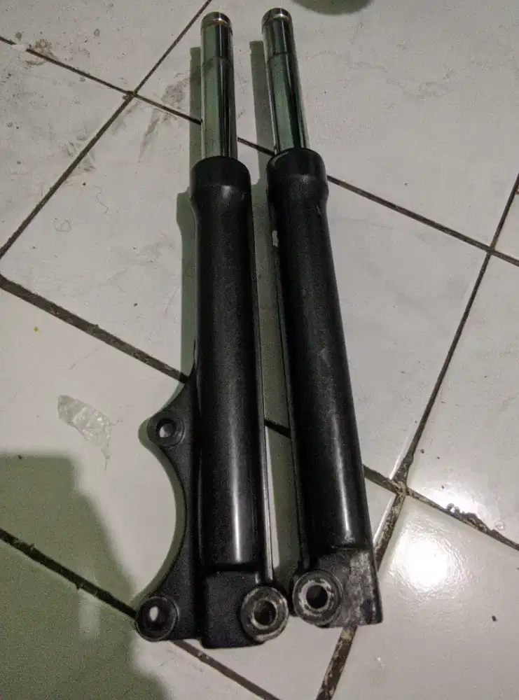 Shock depan copotan mio smile ori bercode 28D