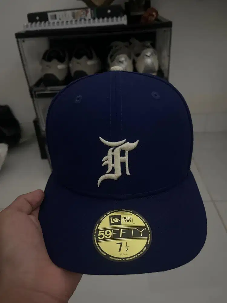 Topi New Era x Fear of God 59Fifty - Blue