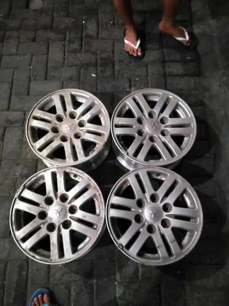 Velg ori strad ring 16 lubang 6 set 4 ban atau velg aja juga bisa