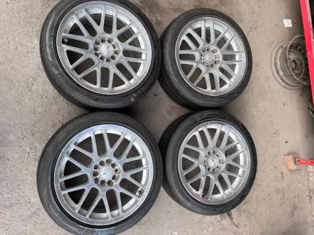 Hsr RAI-S1 ring 17 pcd 5x100/114,3 ET 40 ban Bridgestone 205/50 R17