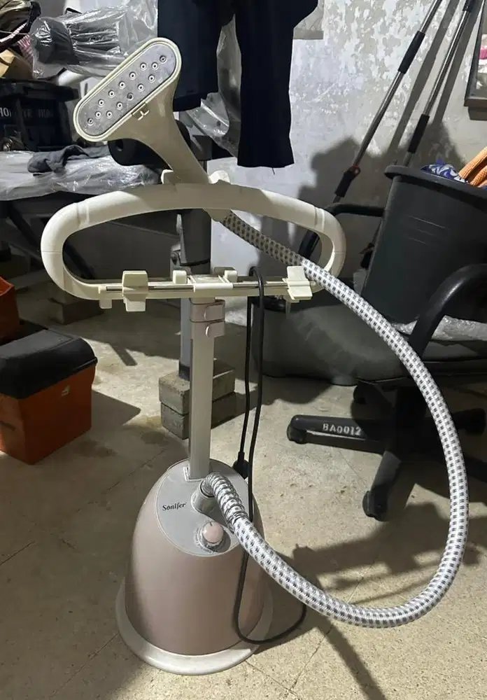 Steamer pakaian preloved bekas