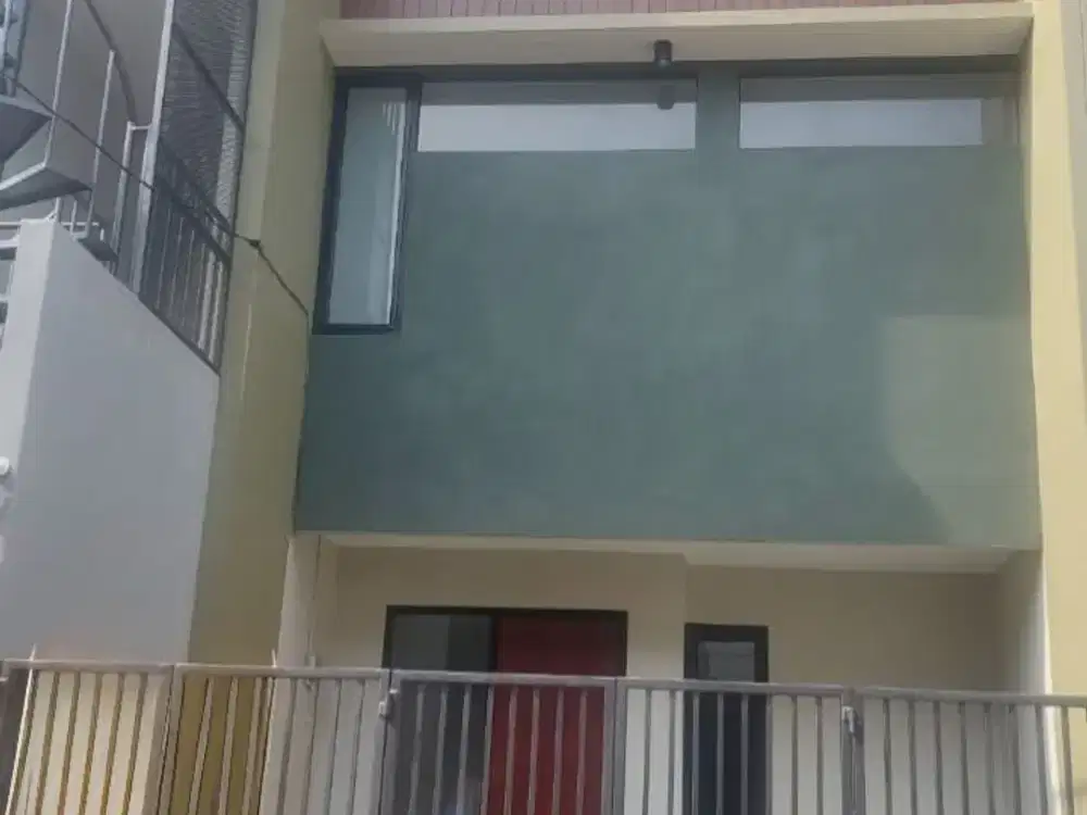 Rumah Modern Minimalis 3 Lantai di Gading Cipta Residence, Kelapa Gading Timur