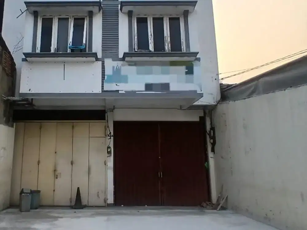 Disewakan 2 Unit Ruko Bersampingan (No-Connecting) Di Jatinegara. Jakarta Timur