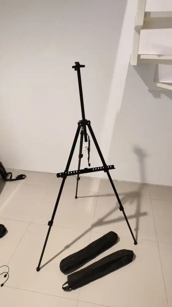 Standing Canvas