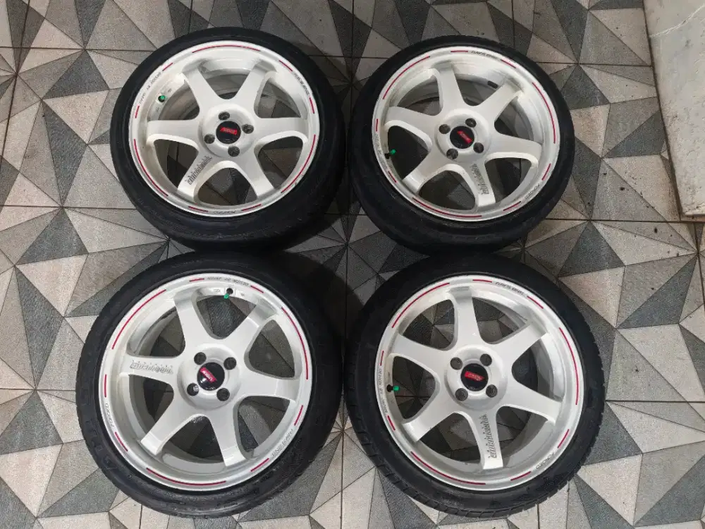 Velg TE 37 Rays Ring 17 PCD 100 dan Ban