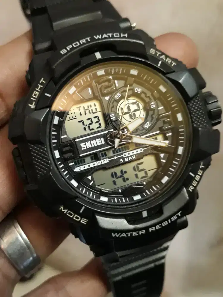 Jam tangan Skmei