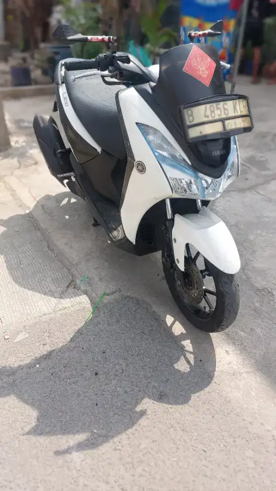 Lexi putih kunci