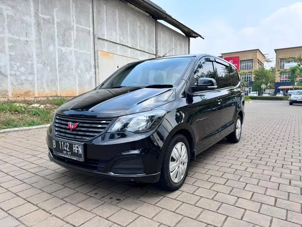 Wuling Confero 1.5 DB Manual 2022 Hitam