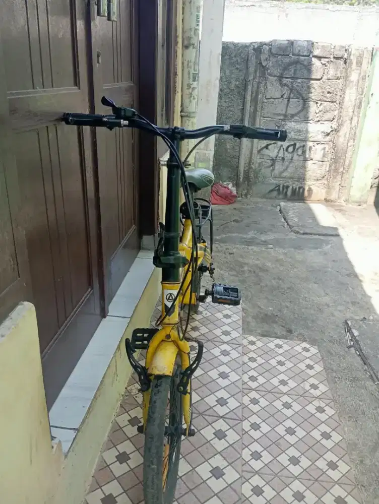 Di jual sepeda lipat merek pacifik