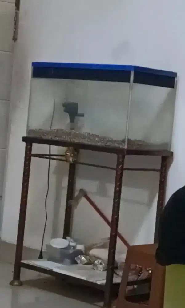 Aquarium set ( + mejanya)