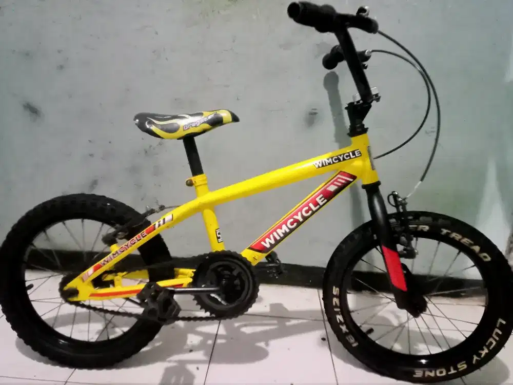 Dijual sepeda BMX merk WIMCYCLE ring 16 kondisi masih bgus kker normal