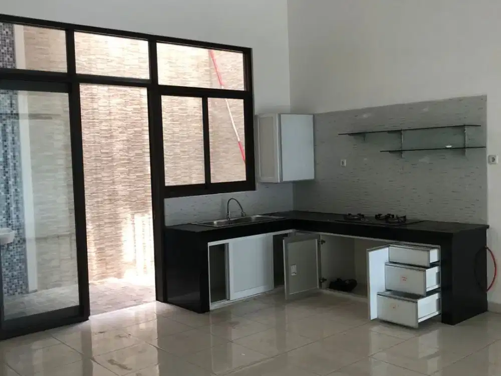Rumah Sunter Hijau Raya Uku 6X20 Jln Utama 2 Lantai Cocok Buat Usaha Dll