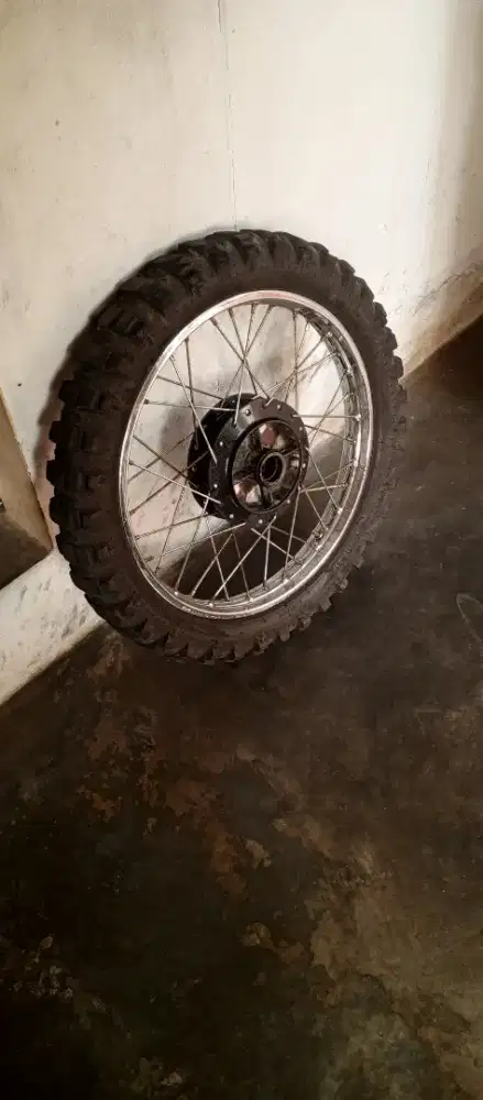 Velek belakang  yamha