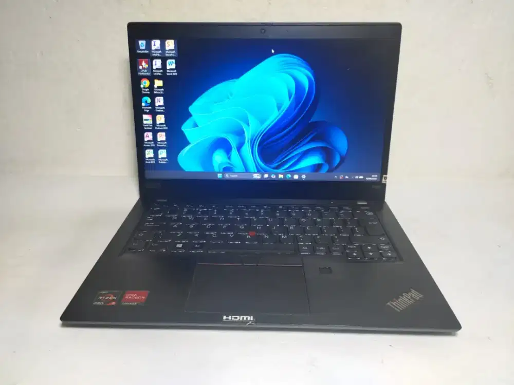 B1325 Lenovo Thinkpad X395 amd ryzen 5 pro 3500U Ram 8GB ssd 128GB