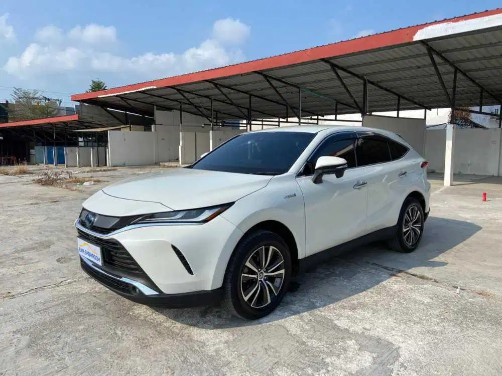 TOYOTA HARRIER HYBRID AT 2022