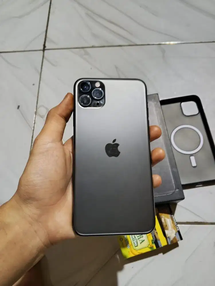 iphone 11 pro max 64gb sinyal aman all operator