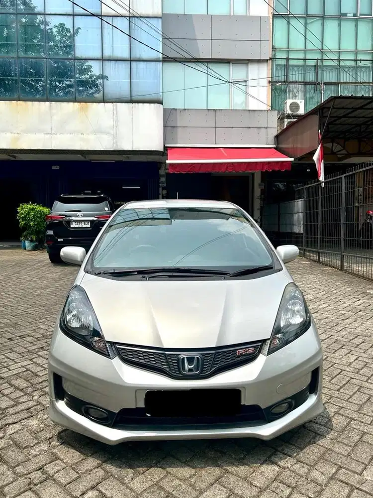 HONDA JAZZ RS GE8 AT 2014 MMC (TDP 12JT)
