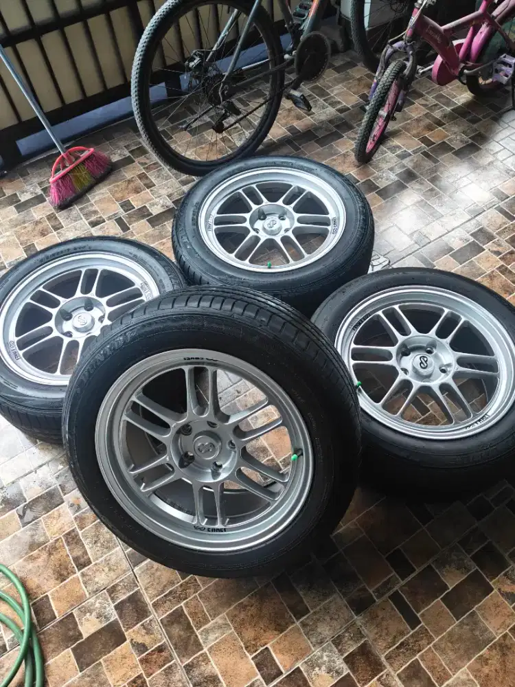 Velg Enkei Rpf1 R17