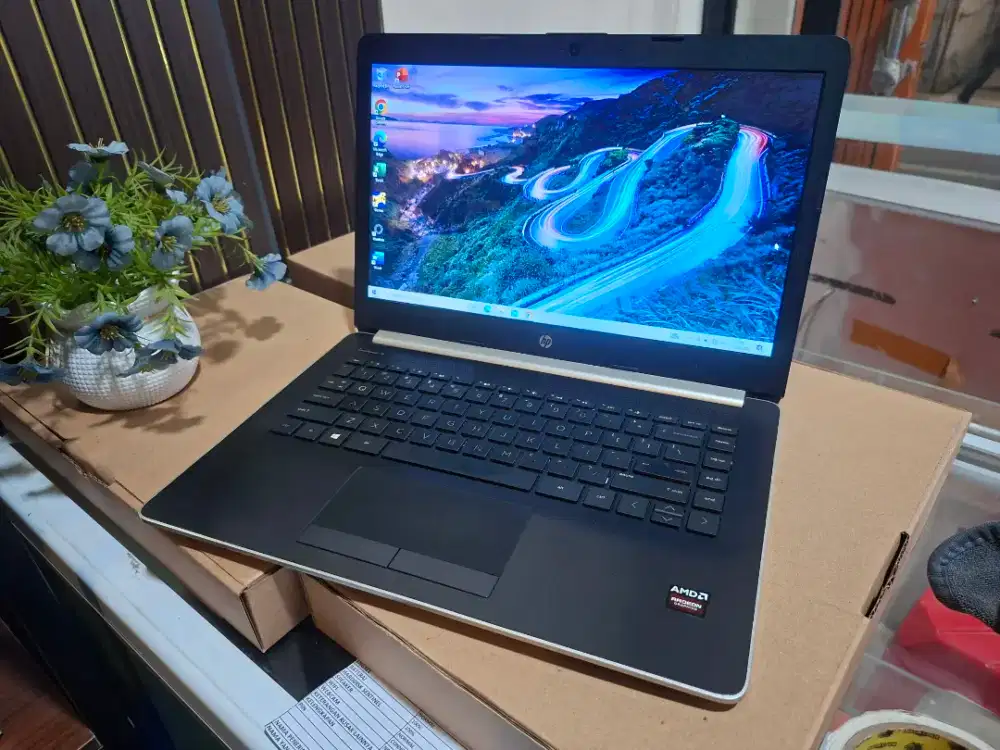 Laptop hp 14-cm0xxx
Ram 4 gb  ddr 4
Hdd 1 tera