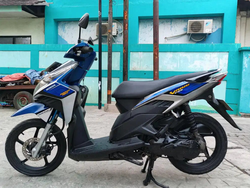 Honda Vario techno CBS 2012 stater tokcer halus mulus terawat