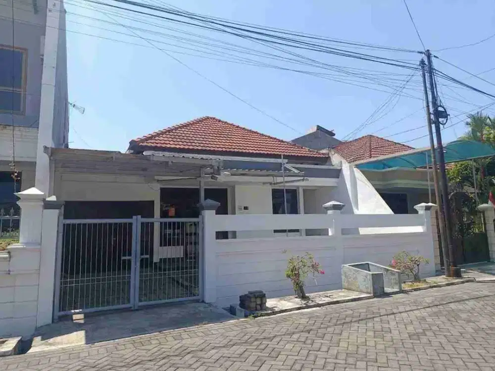 DISEWAKAN RUMAH MINIMALIS, SIAP HUNI, MANYAR