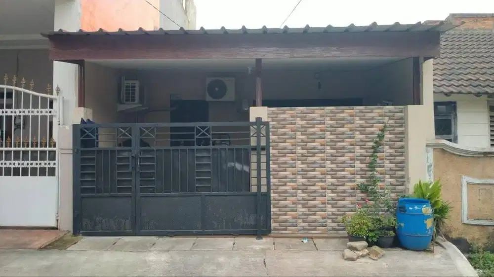 DIJUAL CEPAT! Rumah di Perumahan Cimone Permai