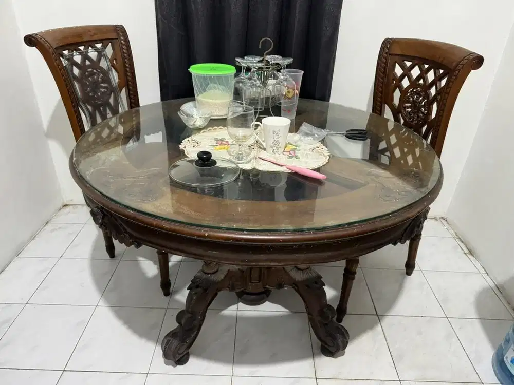 Meja makan jati plus kursi