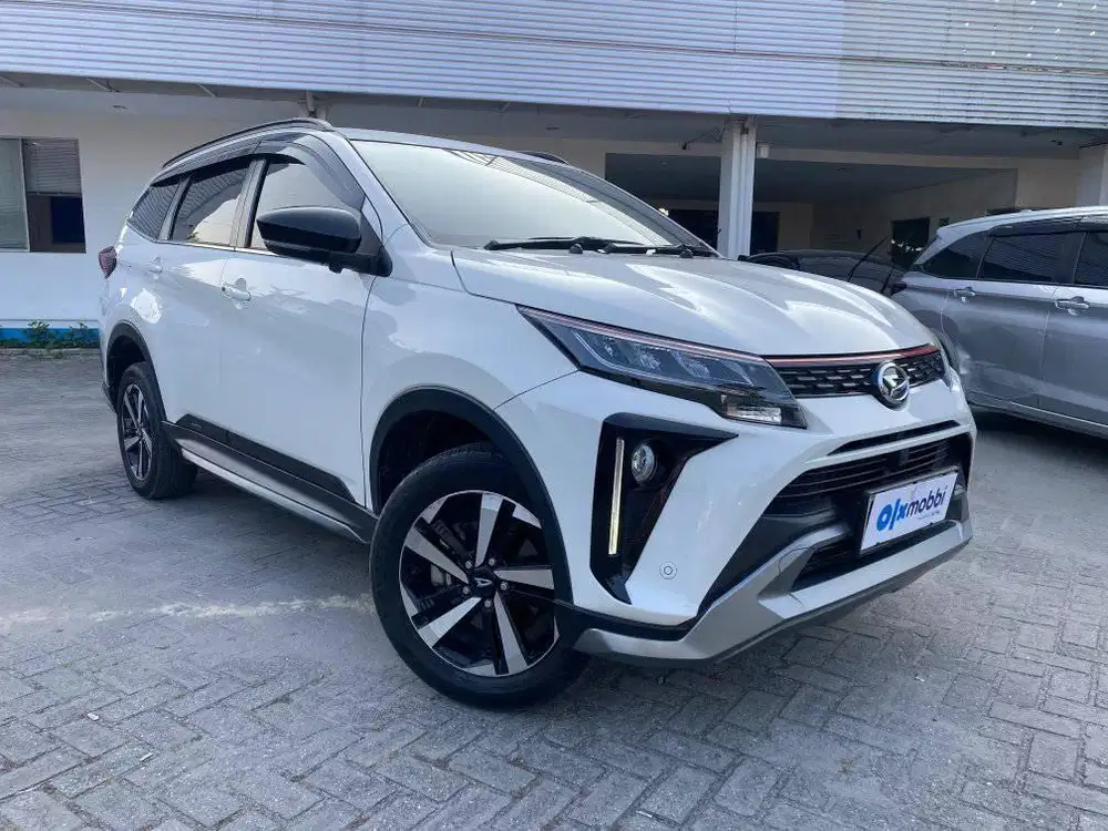 KM Rendah - Daihatsu Terios 1.5 R Custom Bensin - AT 2023 - FOA