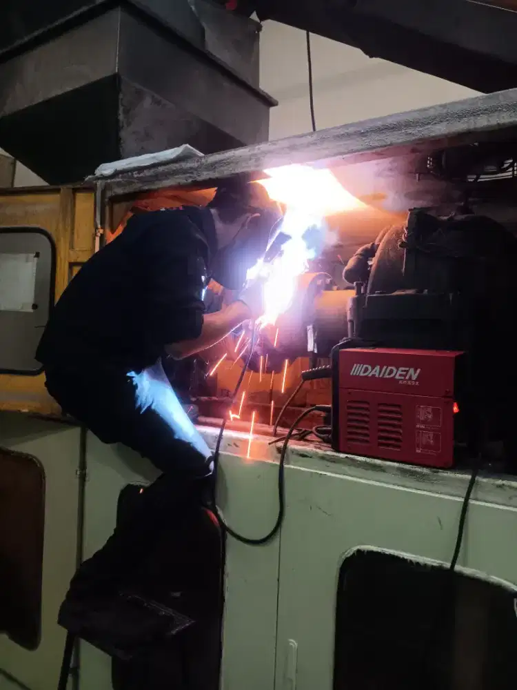 Expert Engineering Technician skala UMKM Atau Industri