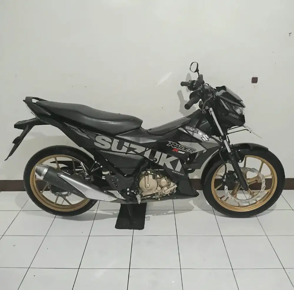 Satria fu fi injeksi 2016 Black Glosy