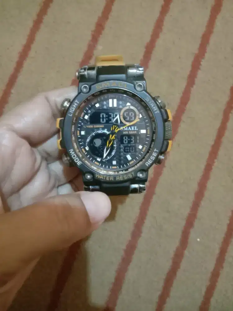 Jam tangan pria