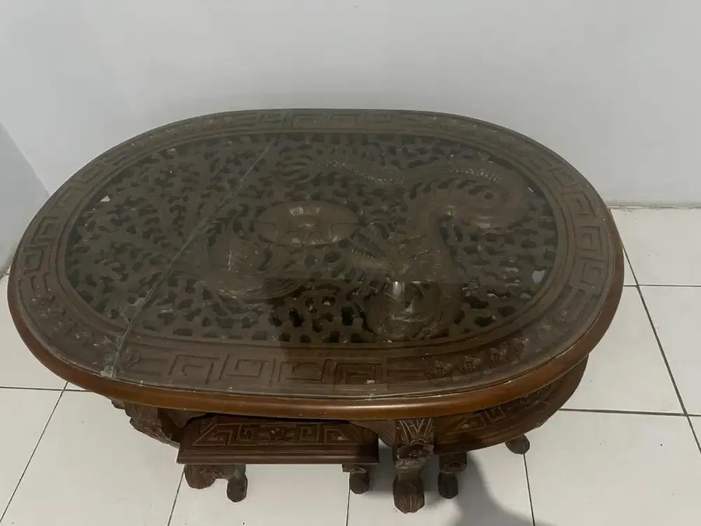 Meja kayu burung naga bekas preloved ukiran