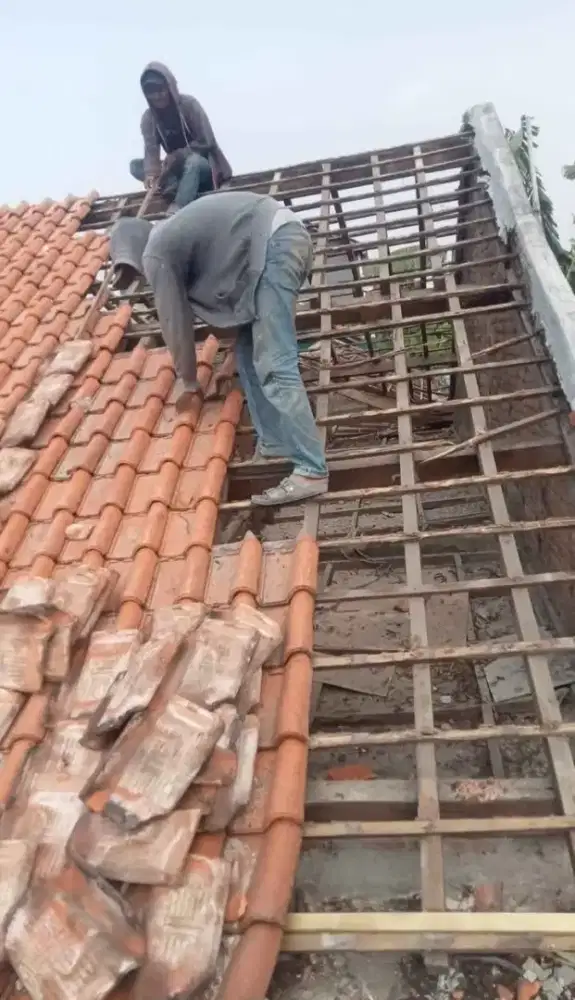 Ganti Atap Rumah Rusakk