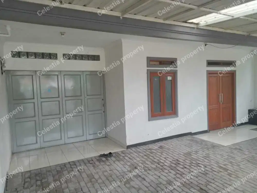 Rumah  Bagus Siap Pakai Strategis di Jalan terusan Jakarta Antapani - kota Bandung