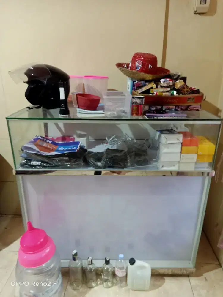 Mau jual kaca ponsel bos ku