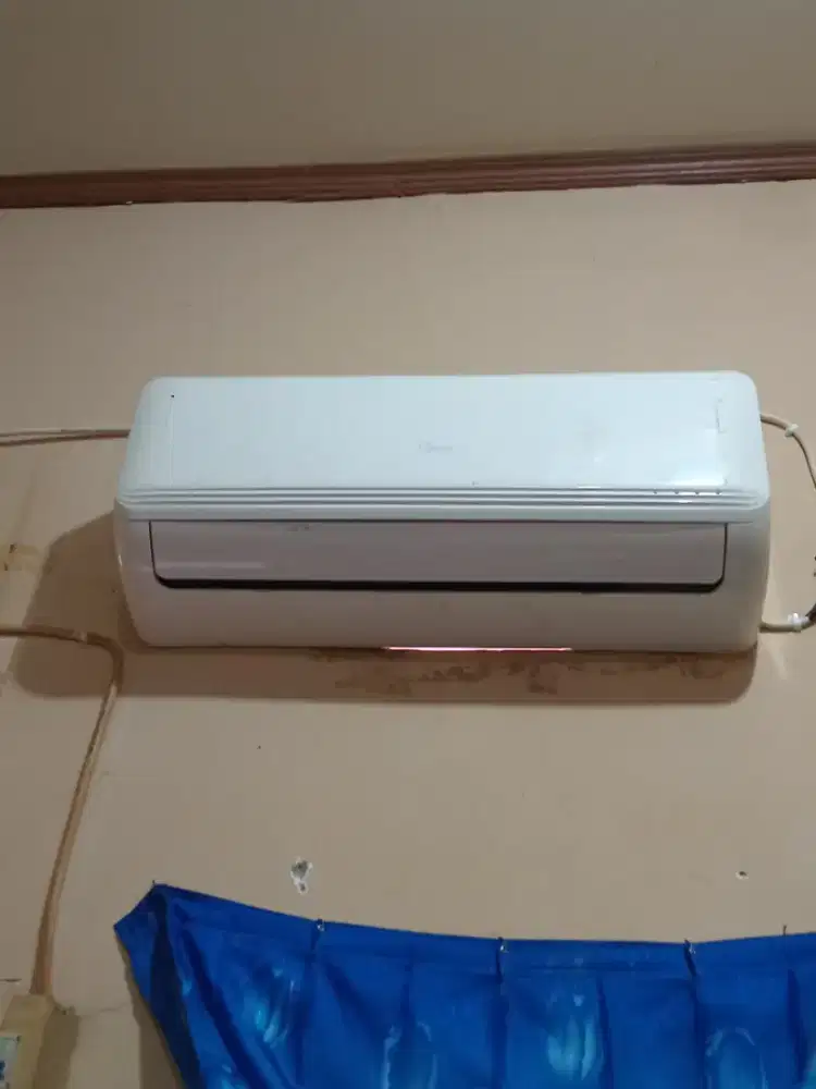 Di jual ac merek media masih bagus mulus dingin
