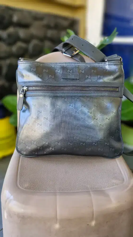 Tas slingbag Gucci bahan kulit