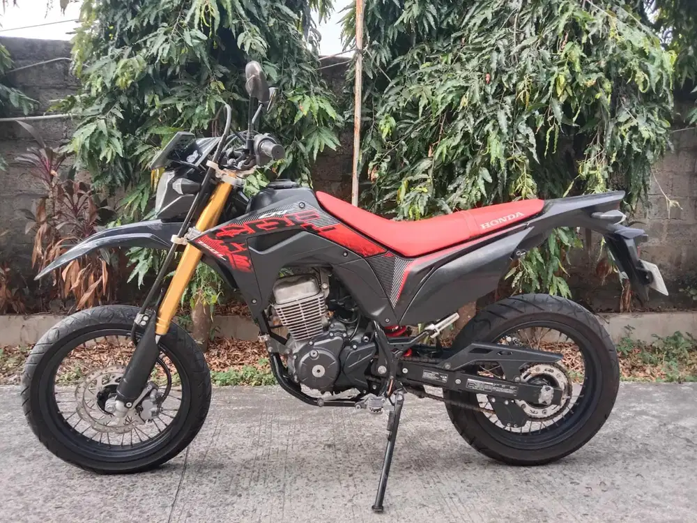 Honda Crf 150 th 2023 bisa cash/kredit