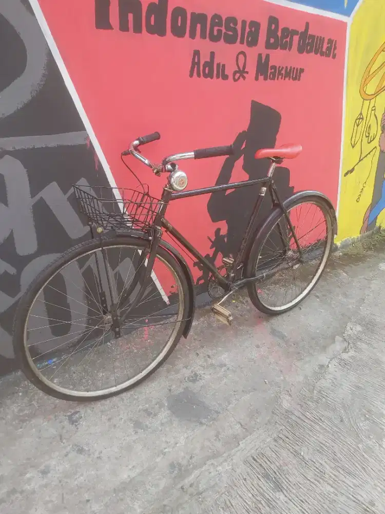 Commuter uk 28 basic onthel Hero
